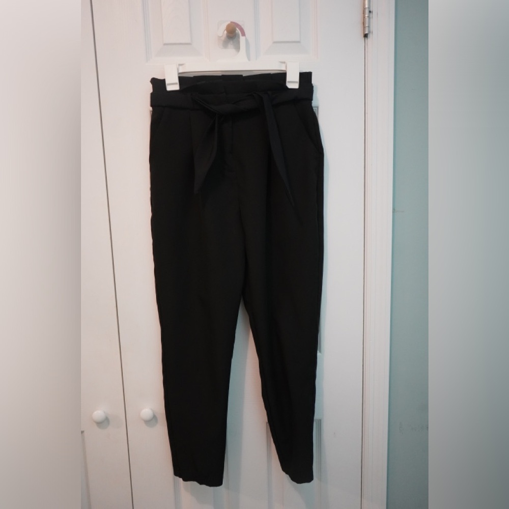 Lulus Black Dress Pants size Medium with Tie